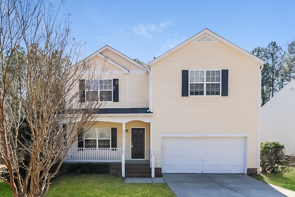 236 River Hills Dr, Clayton, NC 27527 Home for Rent 4 Beds, 2.1